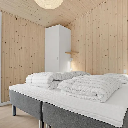 5 Bedroom Cozy In *