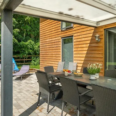 5 Bedroom Cozy In * Glesborg